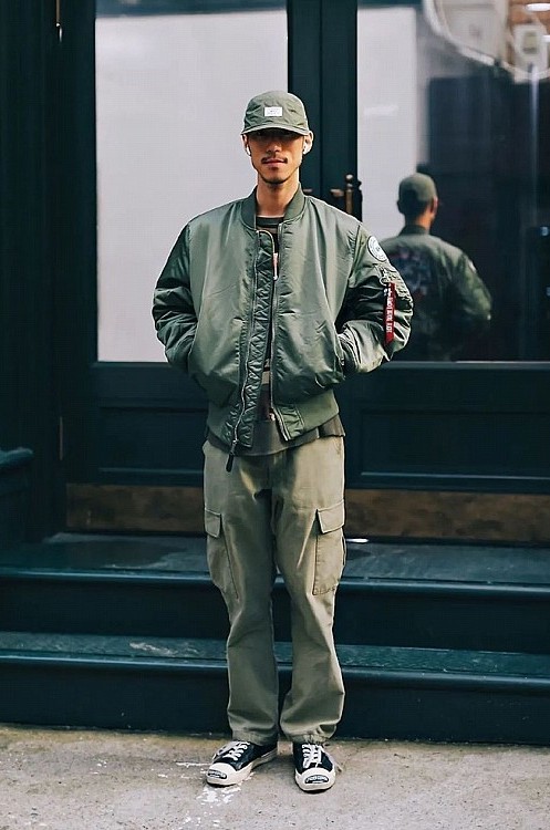 2024 Fashion Trends: How to Incorporate Jeans and Jackets into Your Wardrobe